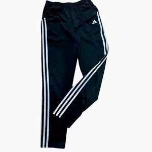 Adidas Three striped classic Joggers with pockets Size xl junior Women size smal